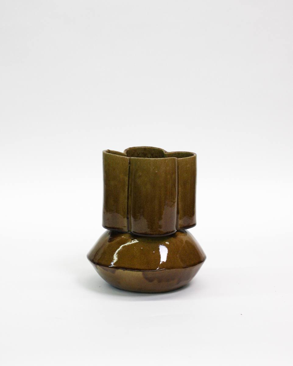 Oval Scallop Vase